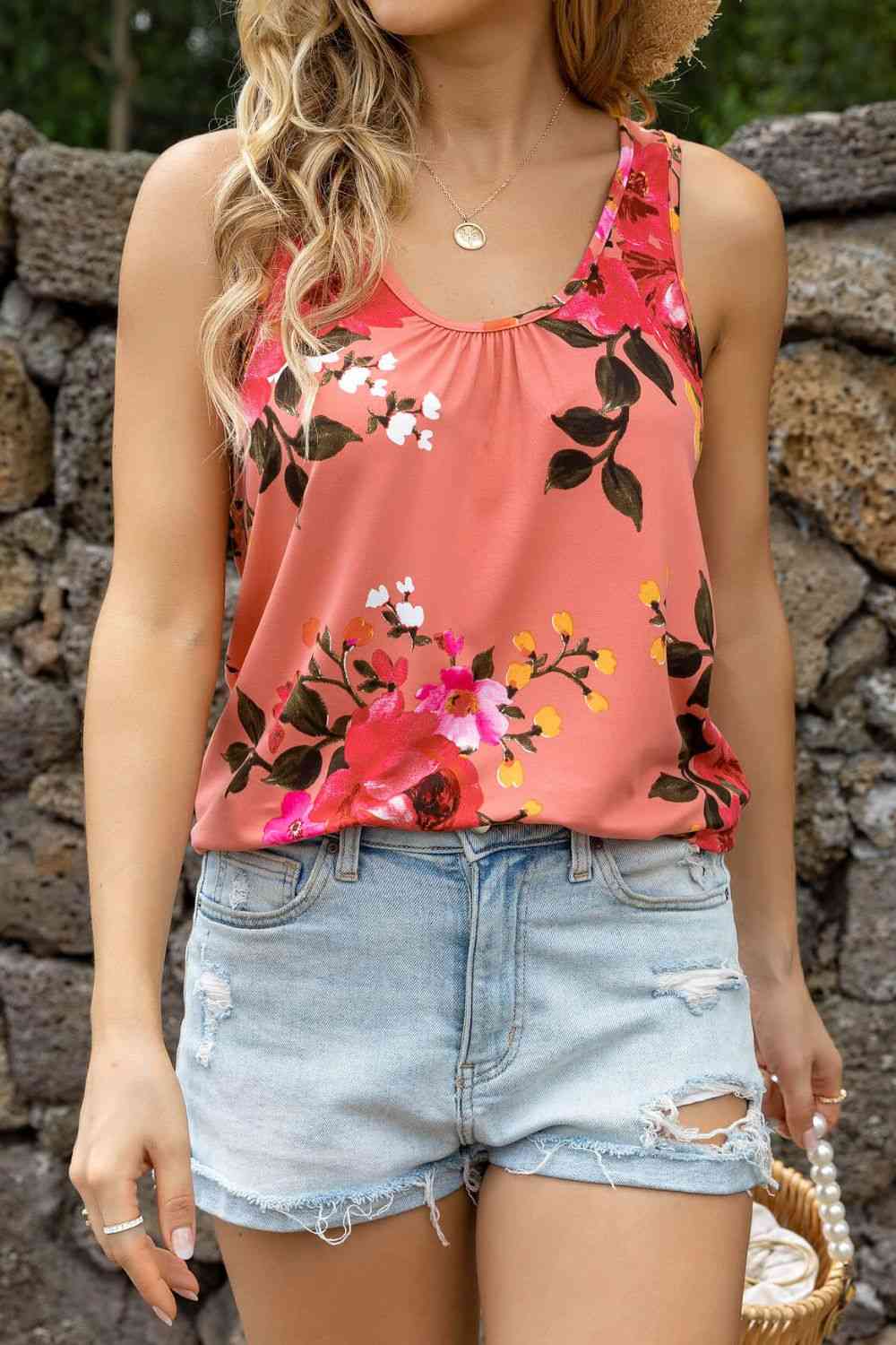 Floral Scoop Neck Tank Top - TRENDMELO