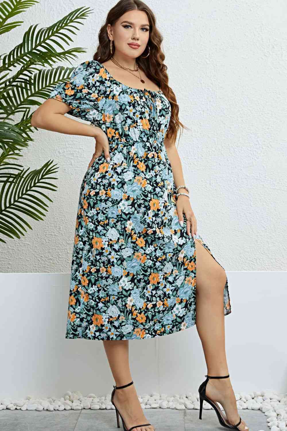 Floral Split Short Sleeve Dress - TRENDMELO