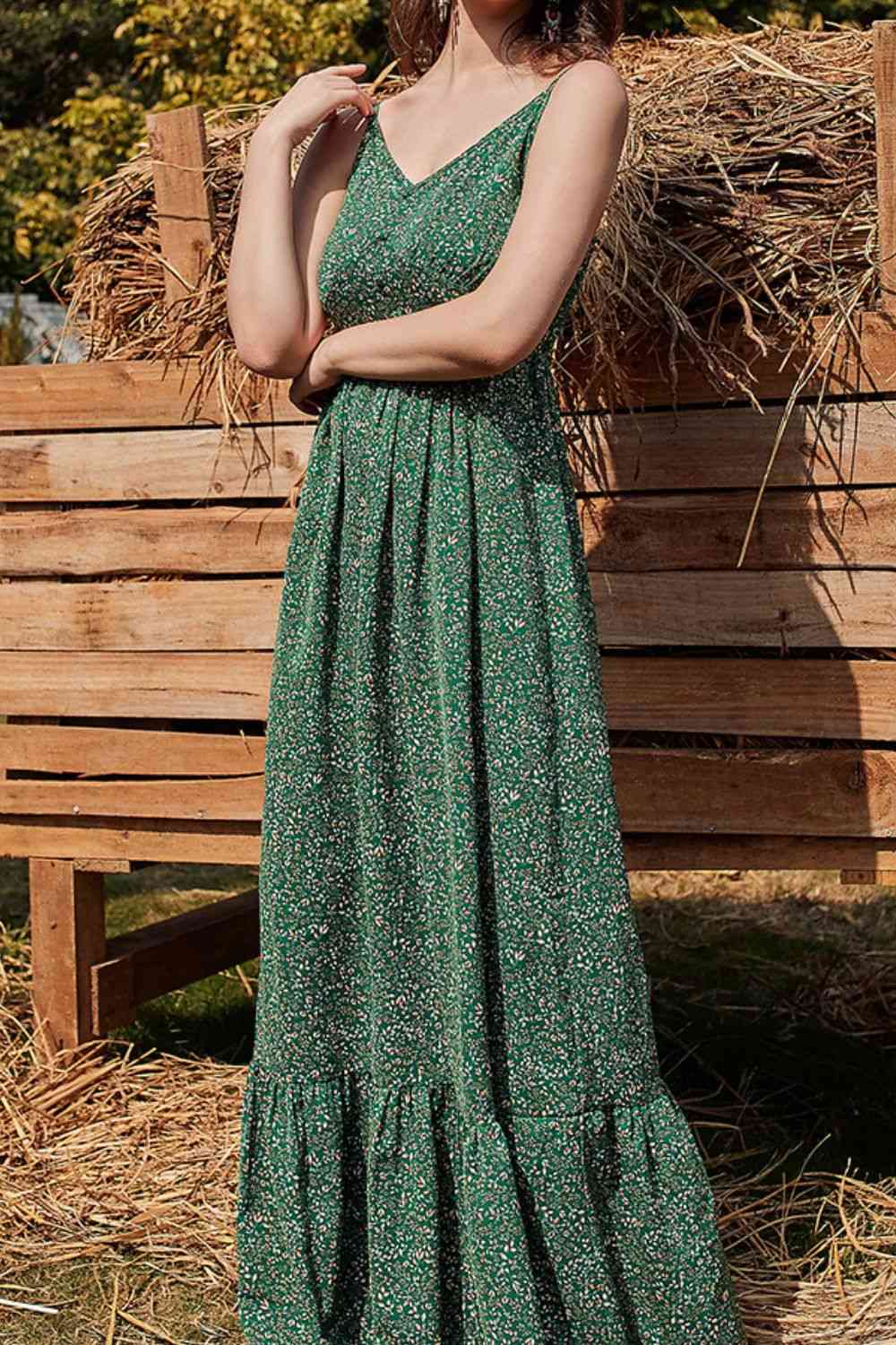 Ditsy Floral Spaghetti Strap Maxi Dress - TRENDMELO