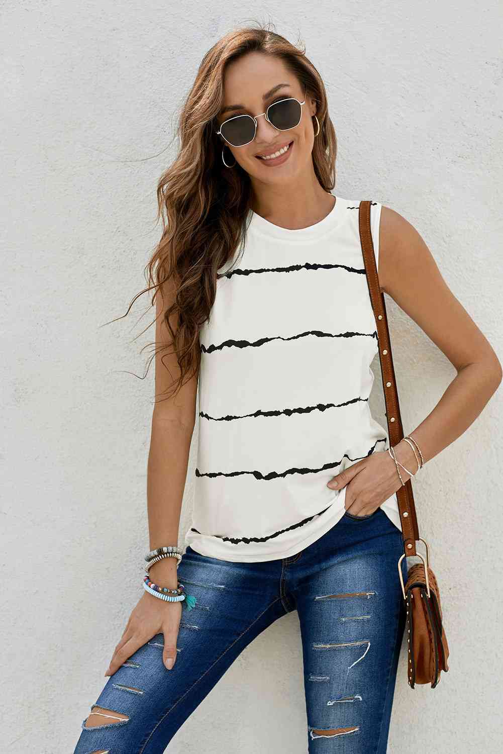 Striped Round Neck Tank - TRENDMELO