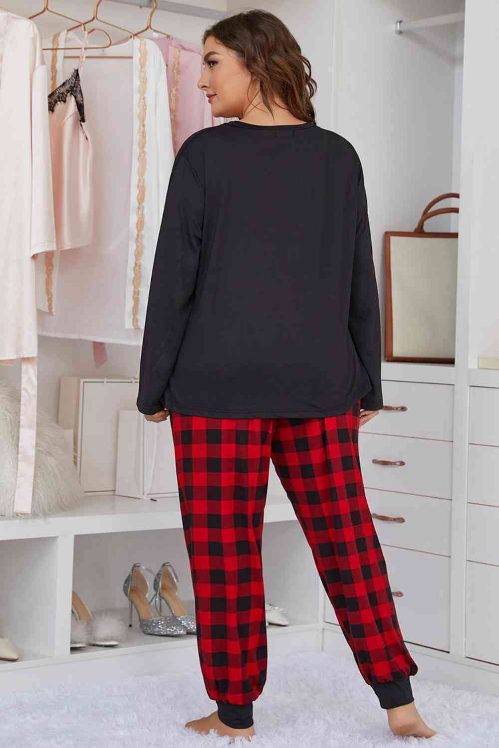 Plus Size Heart Graphic Top and Plaid Joggers Lounge Set - TRENDMELO