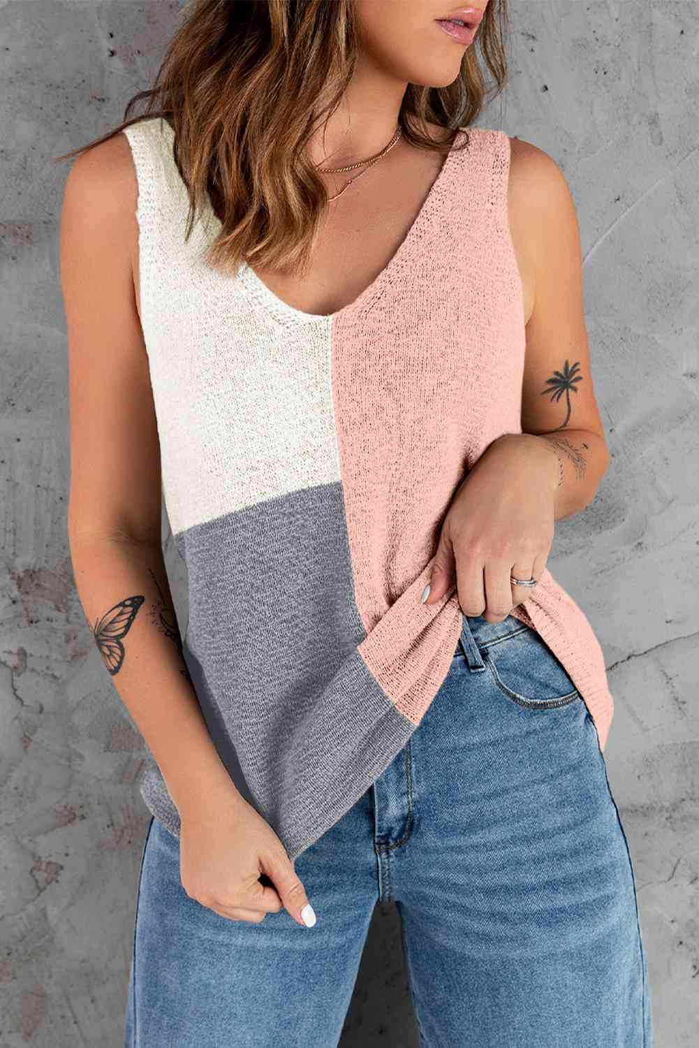 Color Block V-Neck Knitted Tank - TRENDMELO