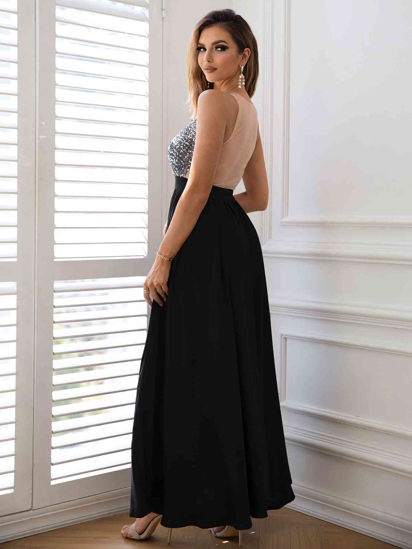 Contrast Sequin Sleeveless Maxi Dress - TRENDMELO