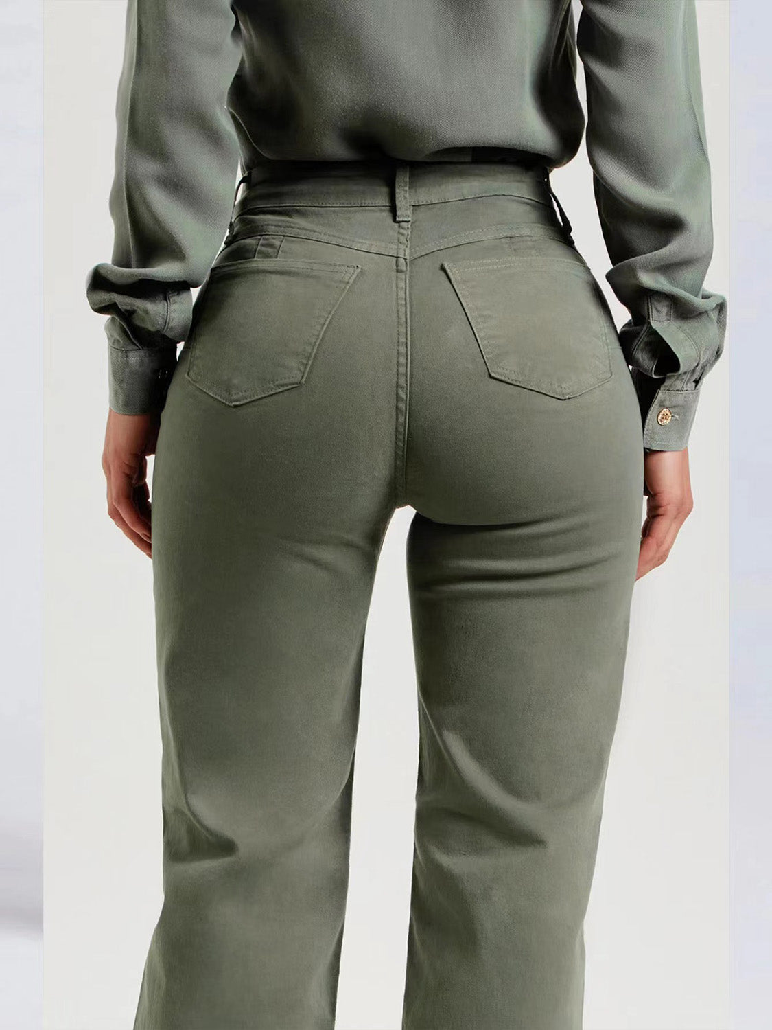Buttoned Raw Hem Jeans with Pockets - TRENDMELO