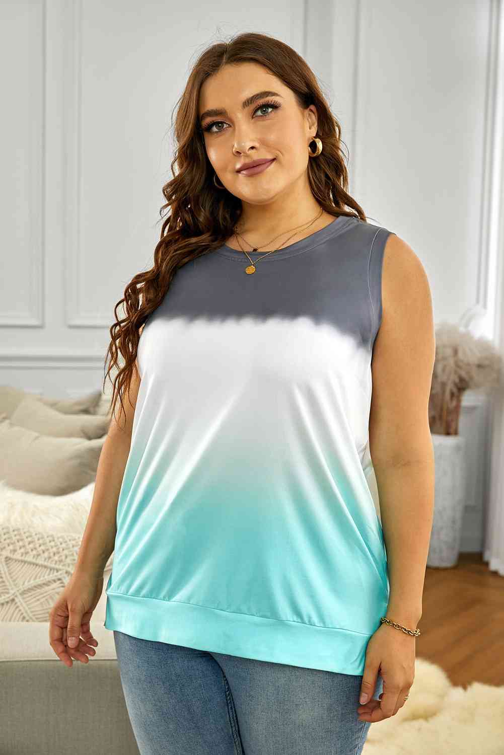 Plus Size Geometric Side Slit Tank - TRENDMELO