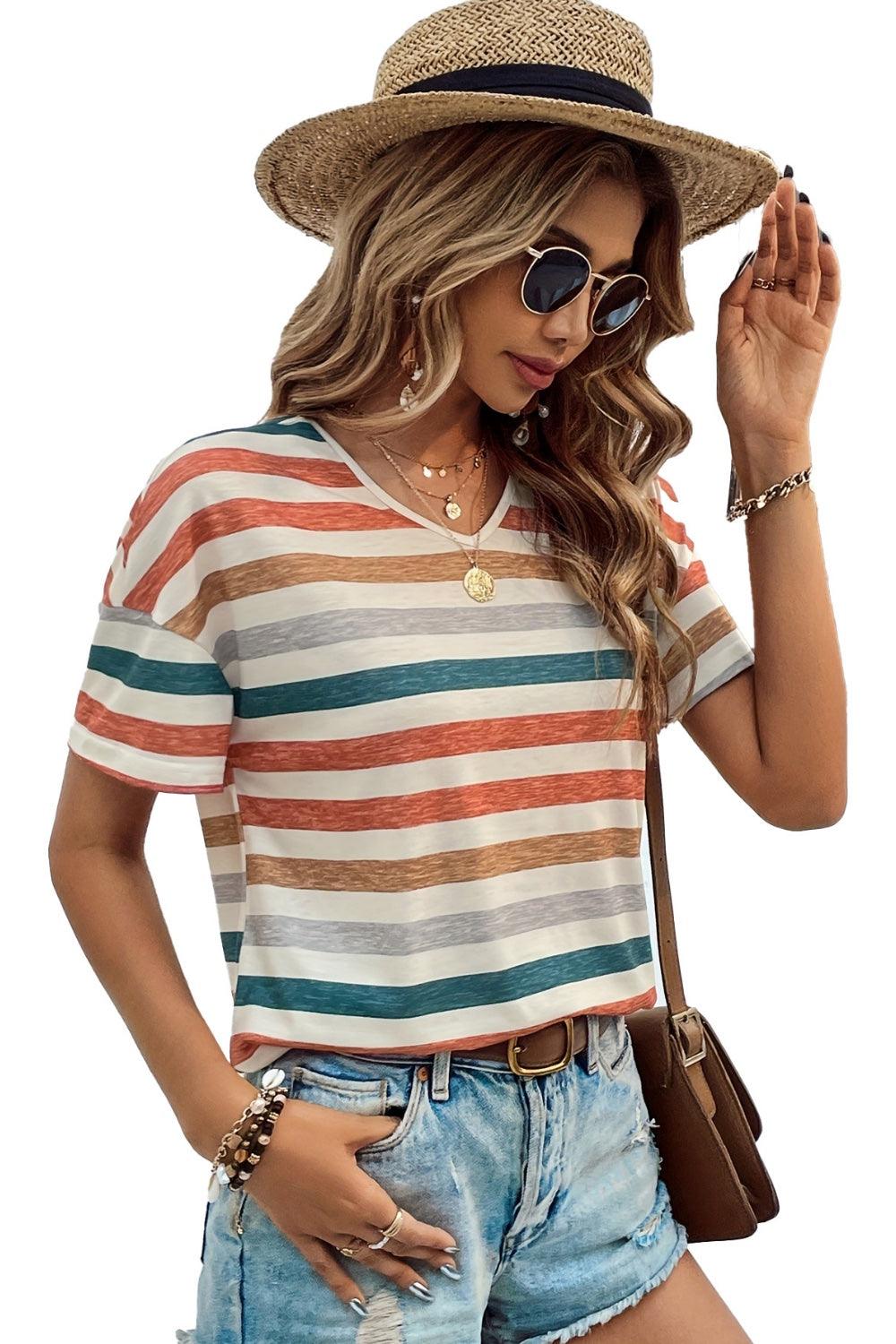 Trendmelo Stylish Women's Contrast Color V-neck Casual T-Shirt - Striped/ Plaid Polyester Tee