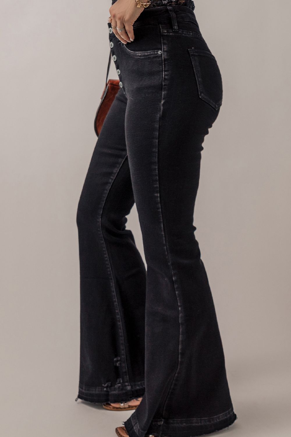 Button-Fly Flare Jeans with Pockets - TRENDMELO