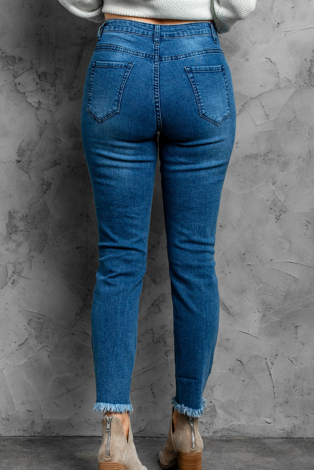 Stylish Distressed Cropped Jeans - TRENDMELO