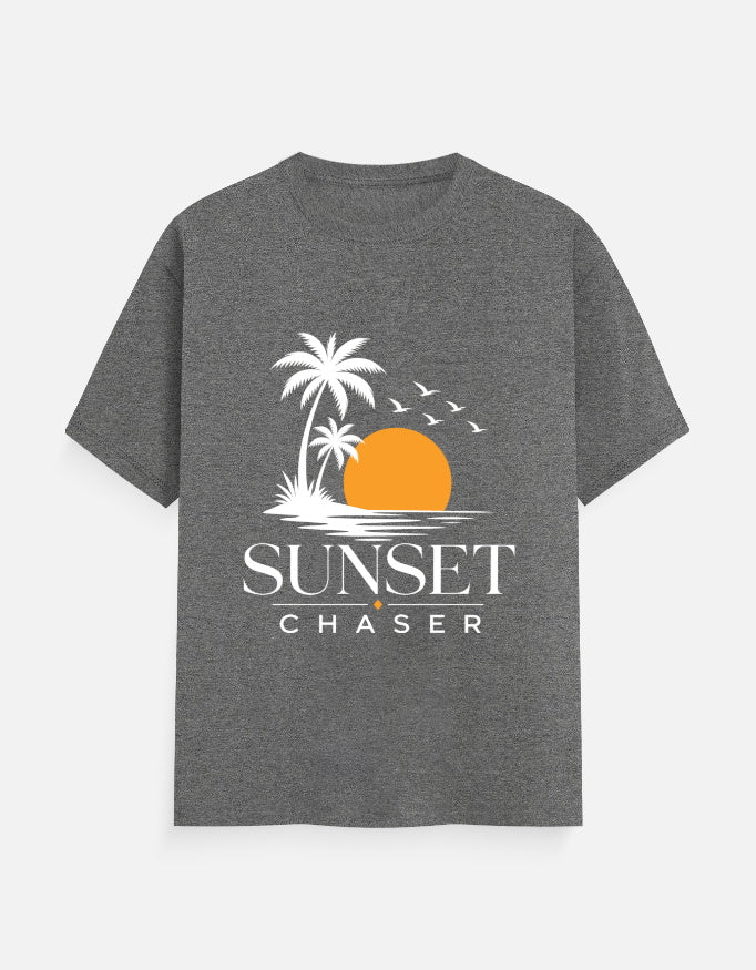 Shop the ultimate Sunset Chaser Travel Tee for road trips & beach holidays. Premium 100% cotton, bio-washed comfort in 10 dark shades. Sizes XS–7XL. Order now!