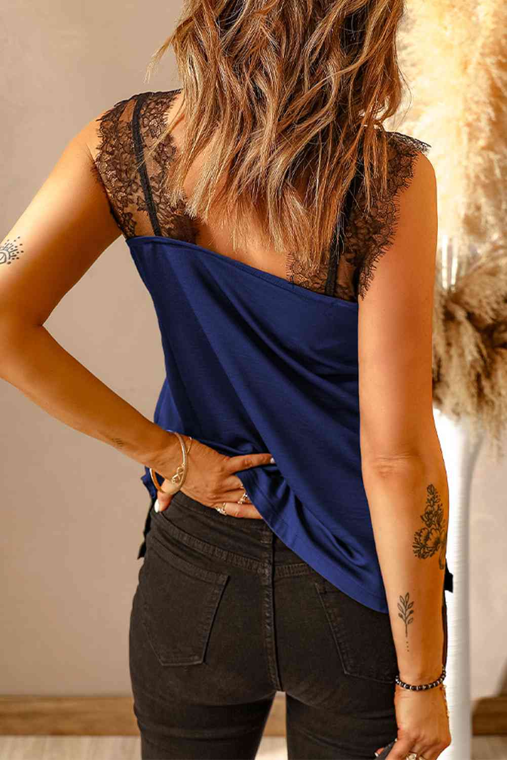 Eyelash Trim Spliced Lace Tank - TRENDMELO