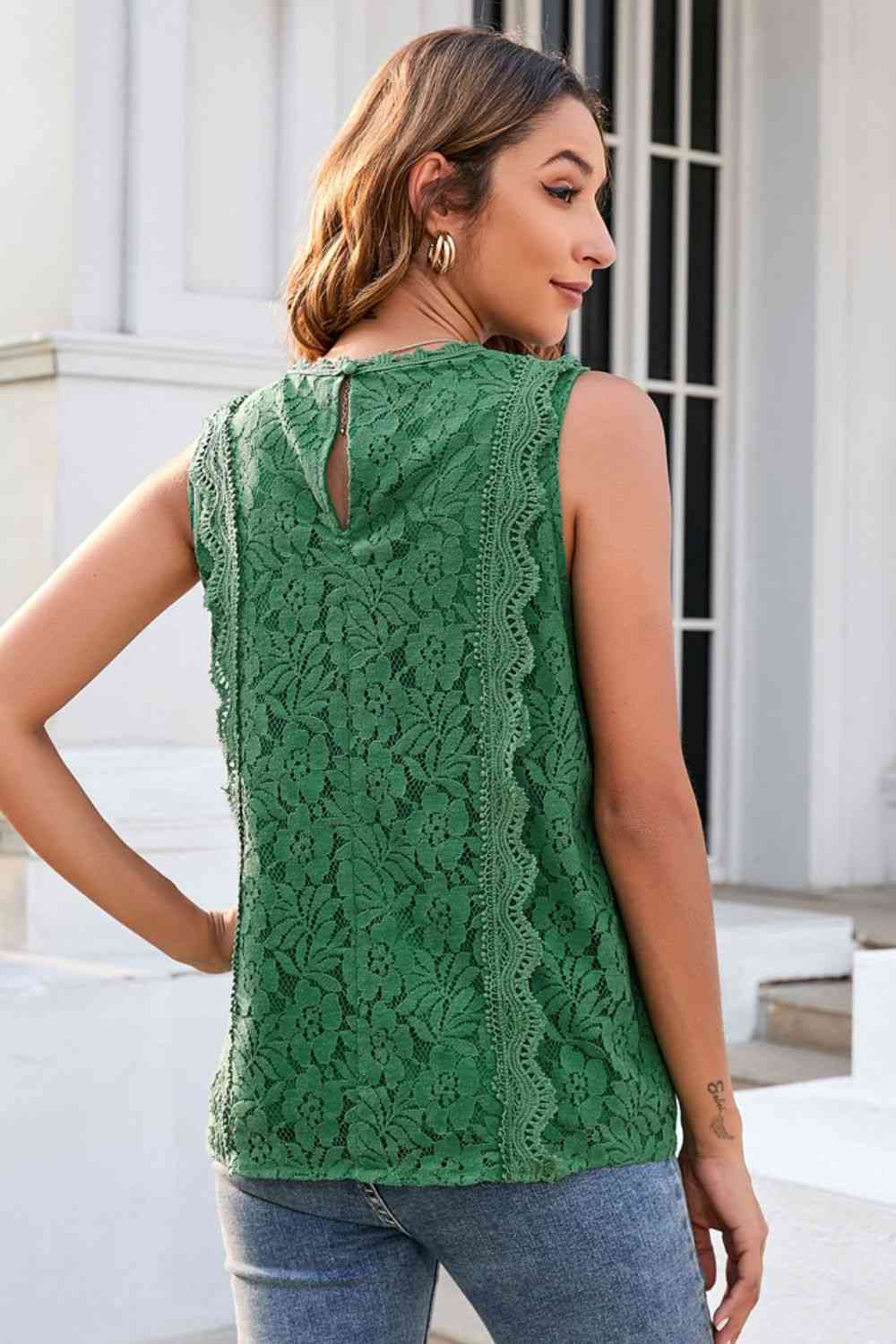 Lace V-Neck Tank - TRENDMELO