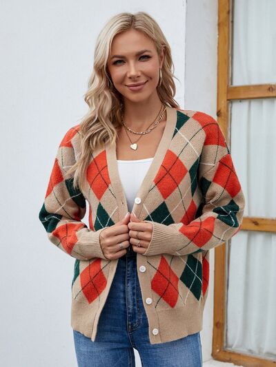 Plaid Contrast Button Up Cardigan - TRENDMELO