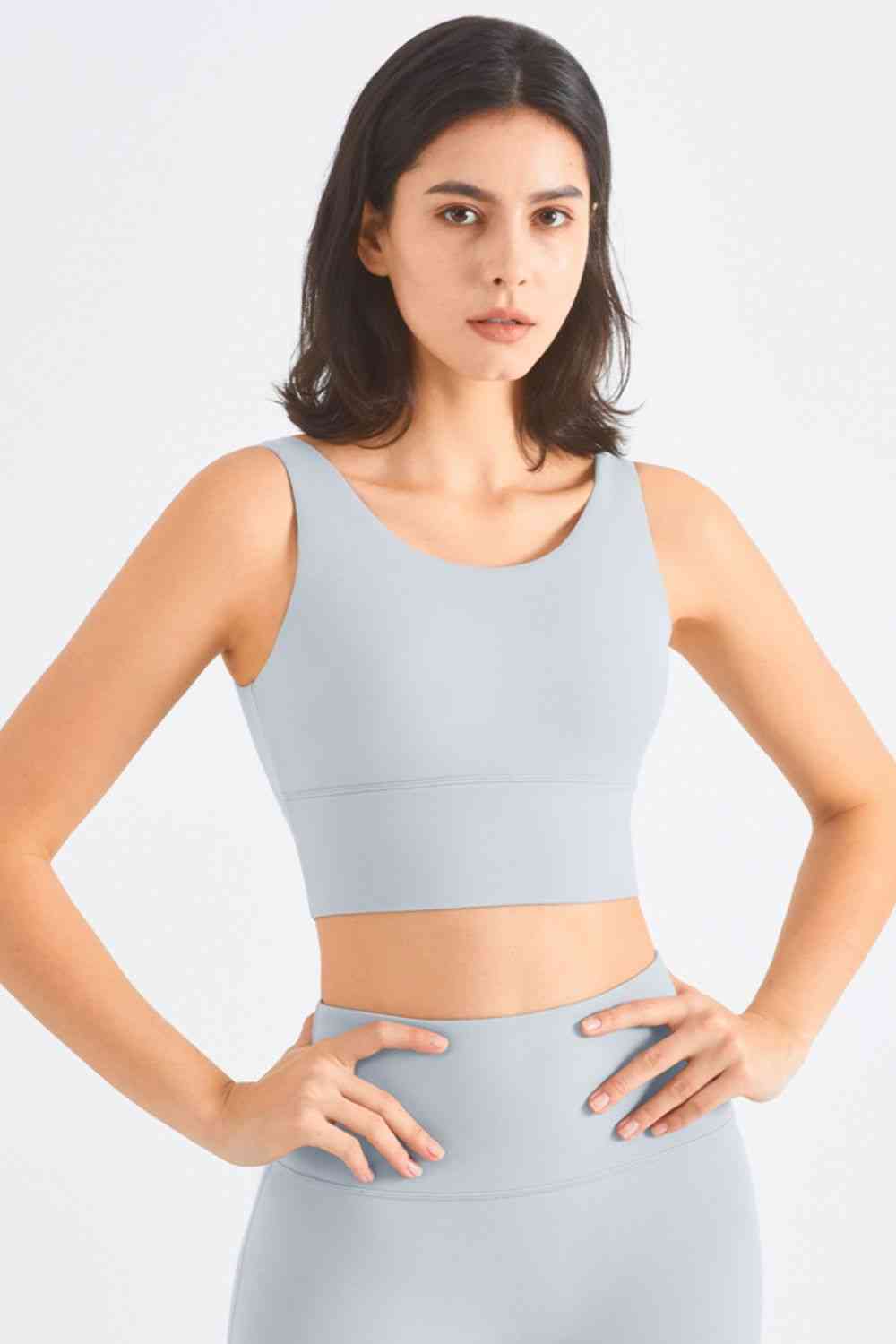 V-Back Sports Bra - TRENDMELO