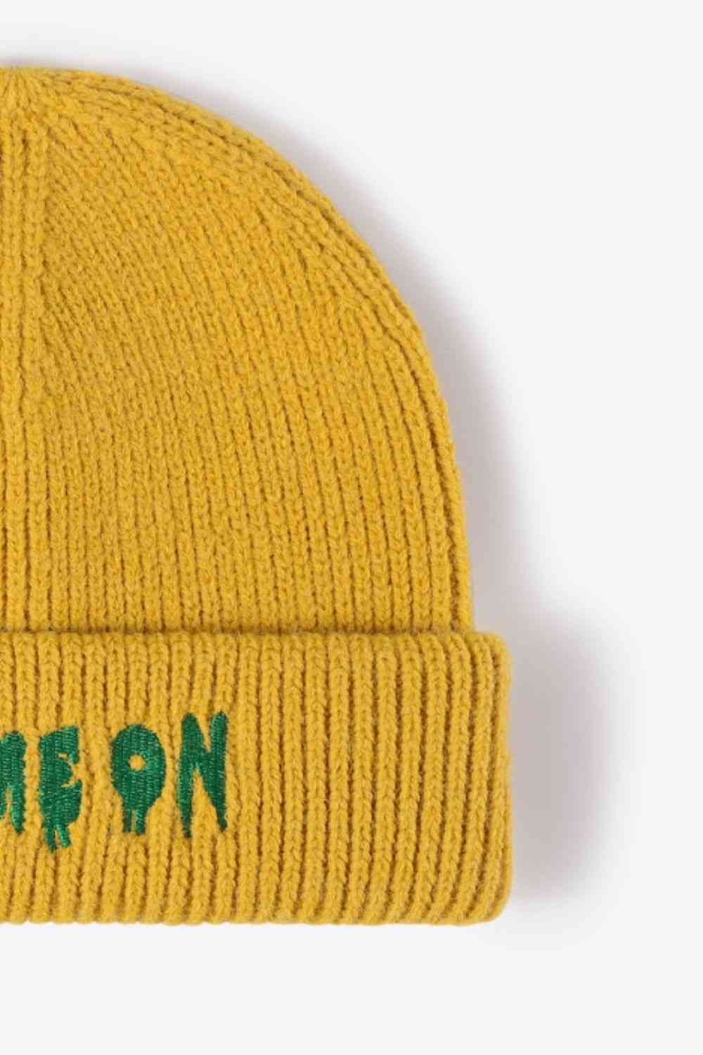 COME ON Embroidered Cuff Knit Beanie - TRENDMELO