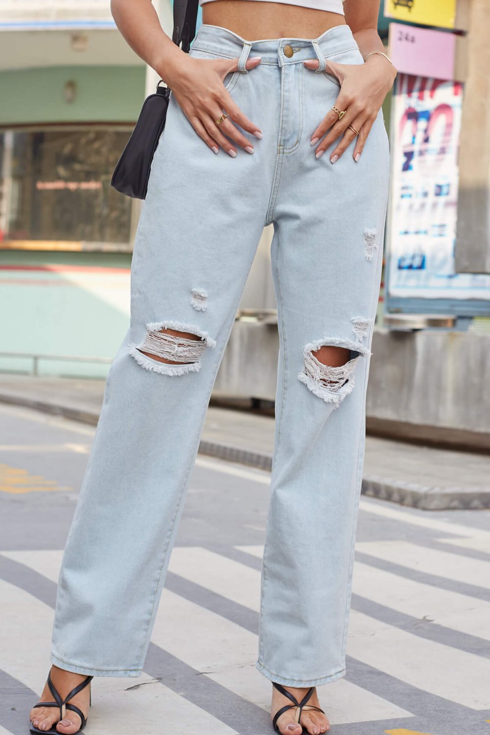 Baeful Distressed Straight Leg Jeans with Pockets - TRENDMELO