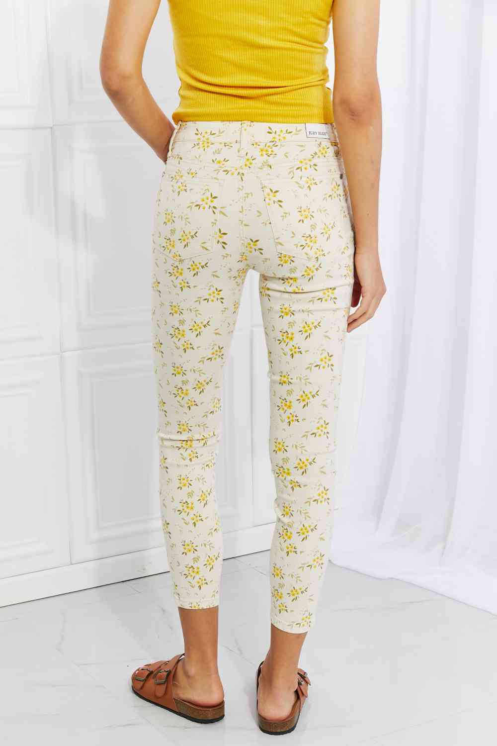 Judy Blue Full Size Golden Meadow Floral Skinny Jeans - TRENDMELO