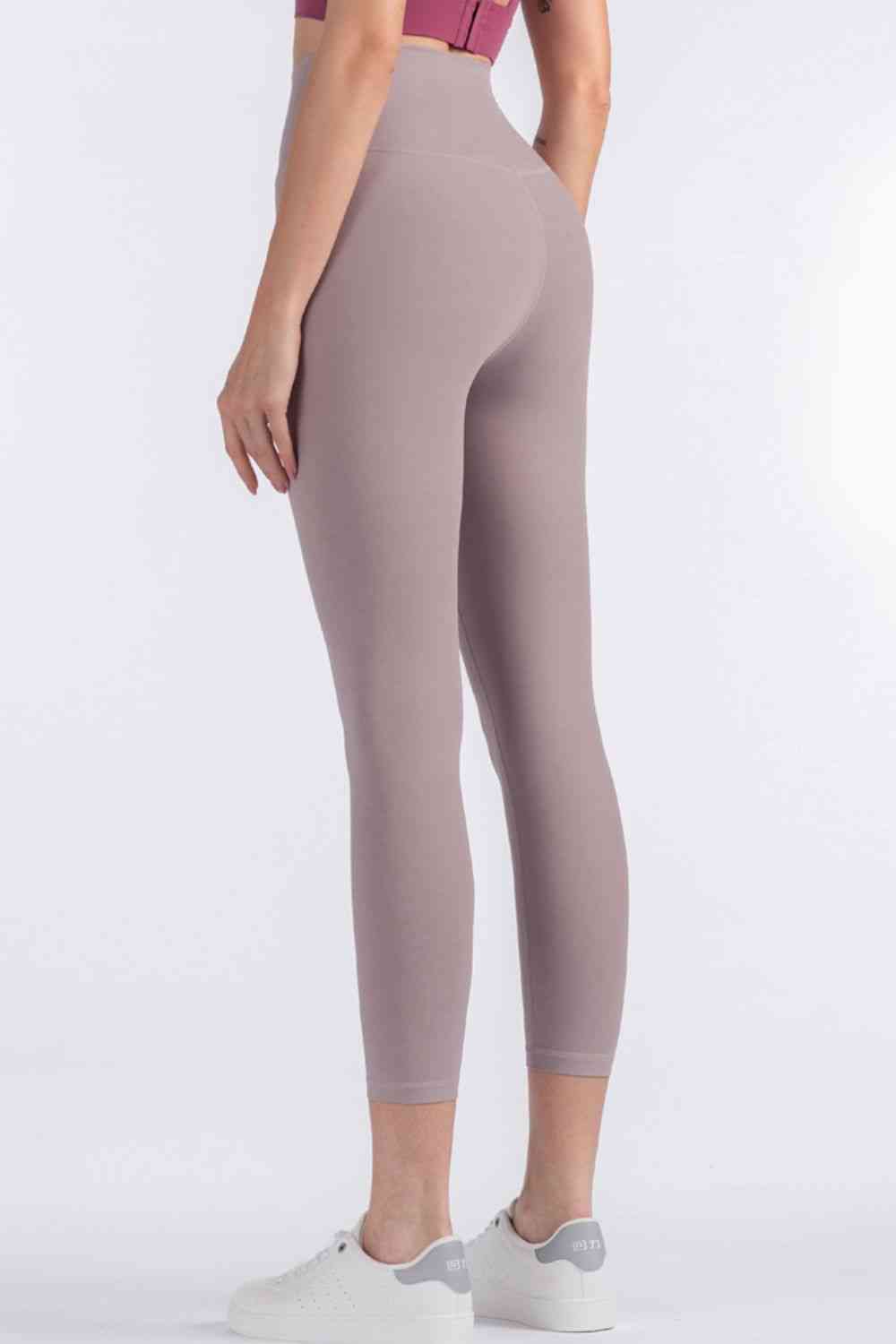 Feel Like Skin Elastic Waistband Cropped Yoga Leggings - TRENDMELO