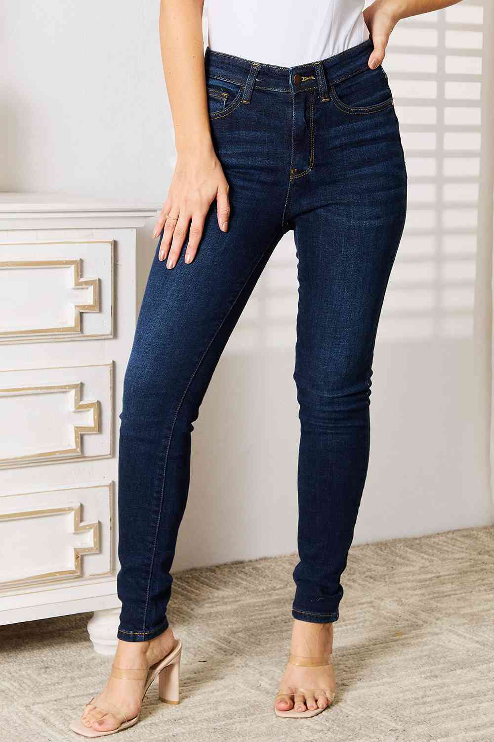 Judy Blue Full Size Skinny Jeans with Pockets - TRENDMELO