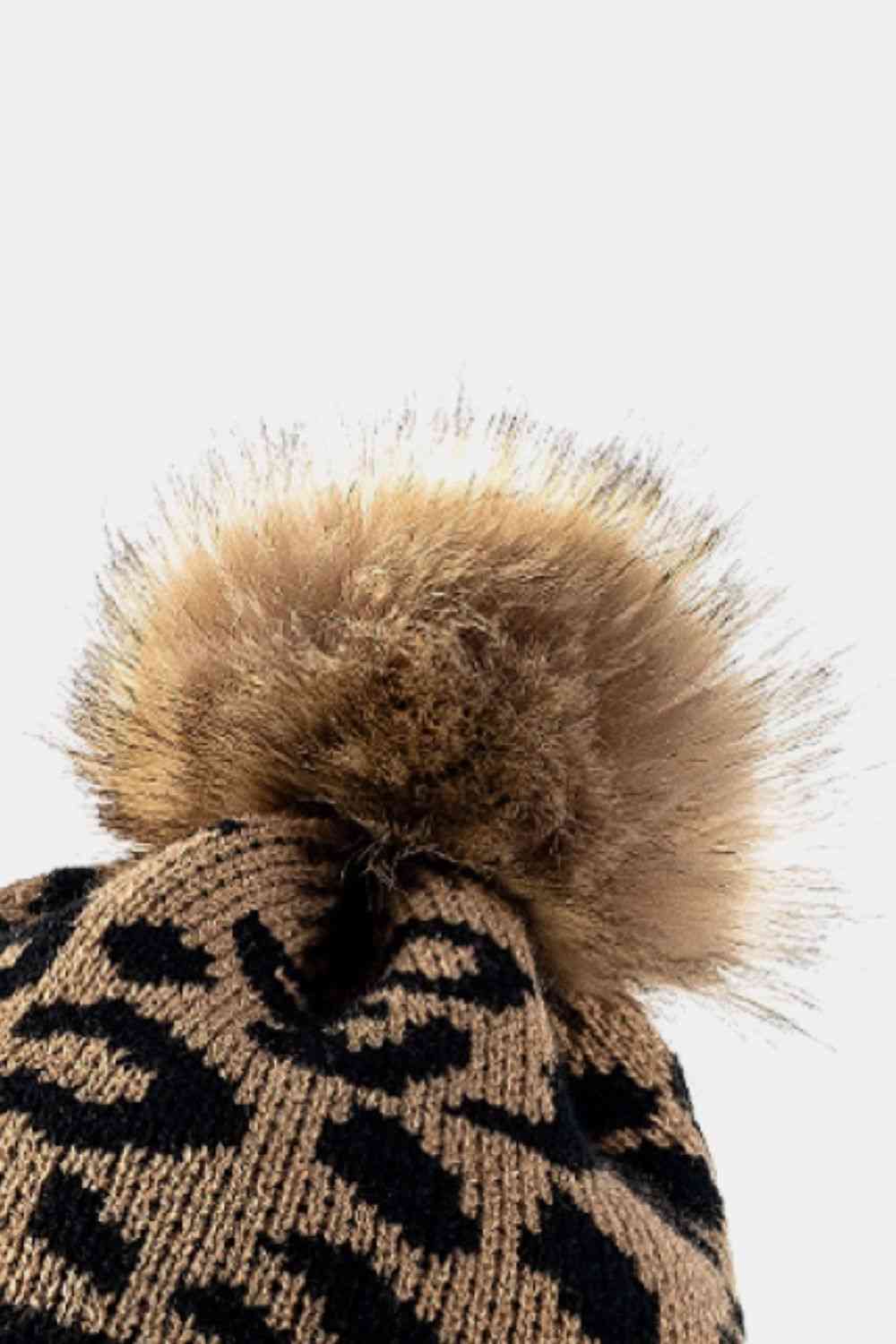 Leopard Pom-Pom Cuffed Beanie - TRENDMELO