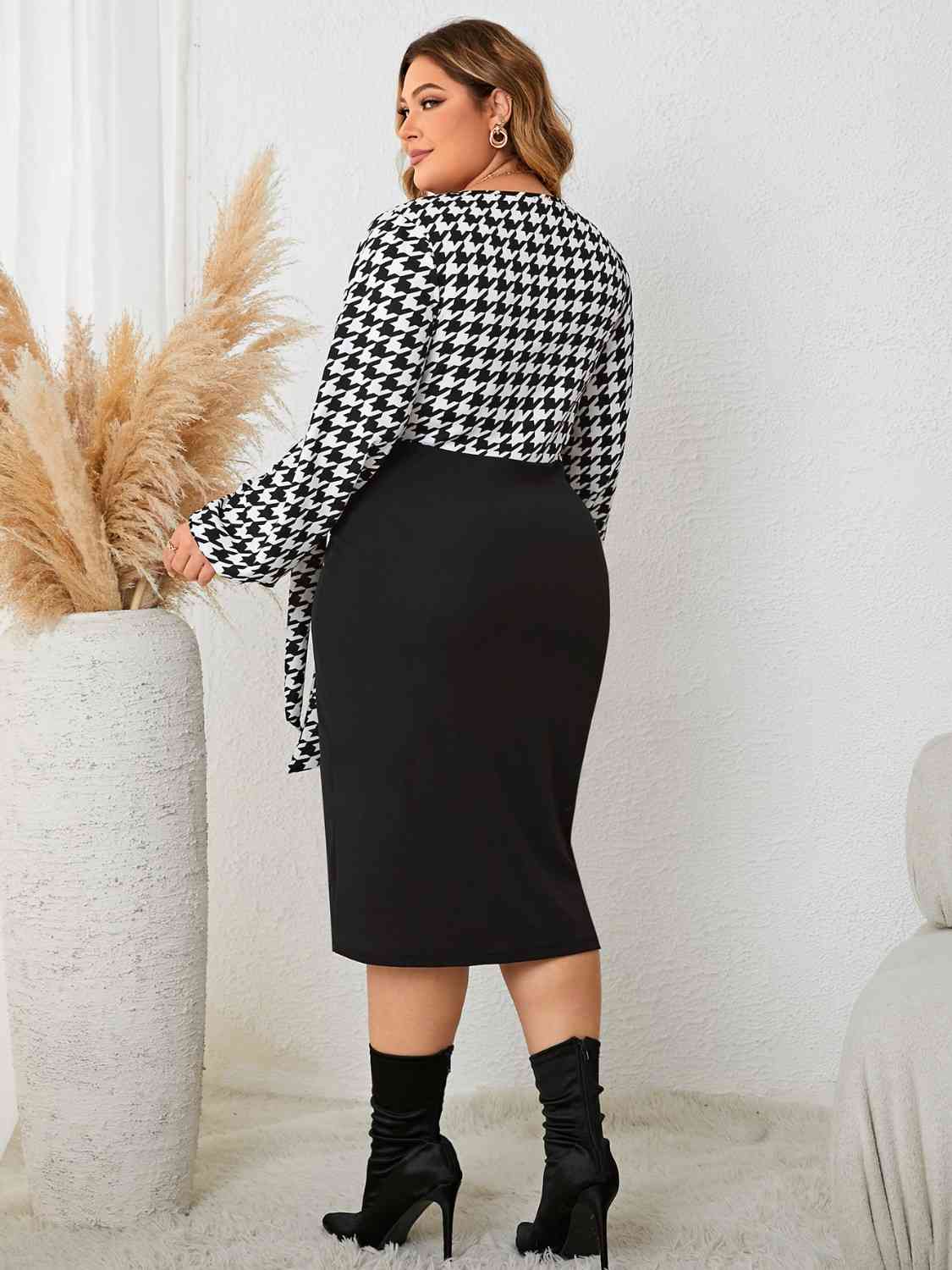 Plus Size Houndstooth Tied Long Sleeve Dress - TRENDMELO