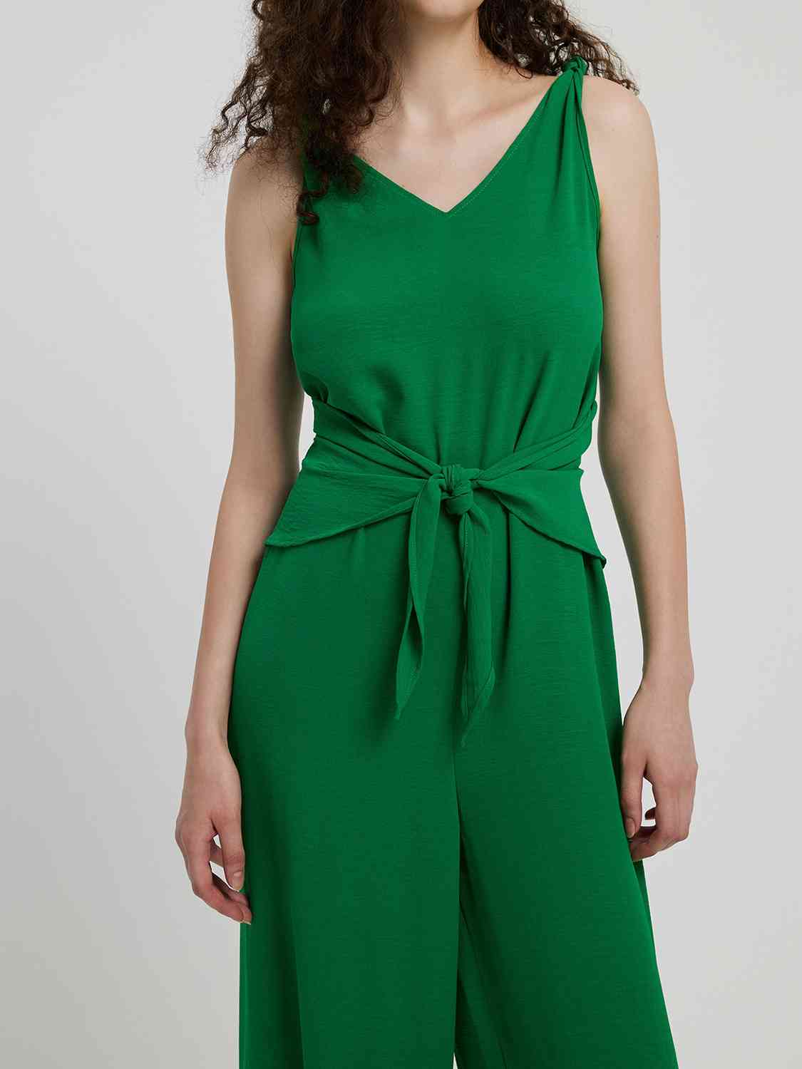 Knot Detail Tie Front Sleeveless Jumpsuit - TRENDMELO