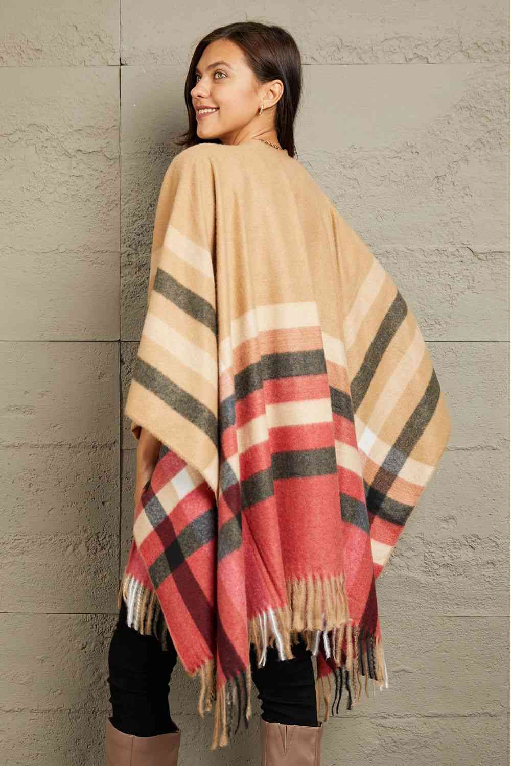 e.Luna Plaid Shawl Poncho Cardigan - TRENDMELO