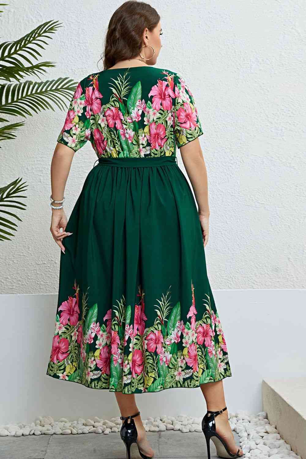 Floral Tie-Waist Round Neck Dress - TRENDMELO