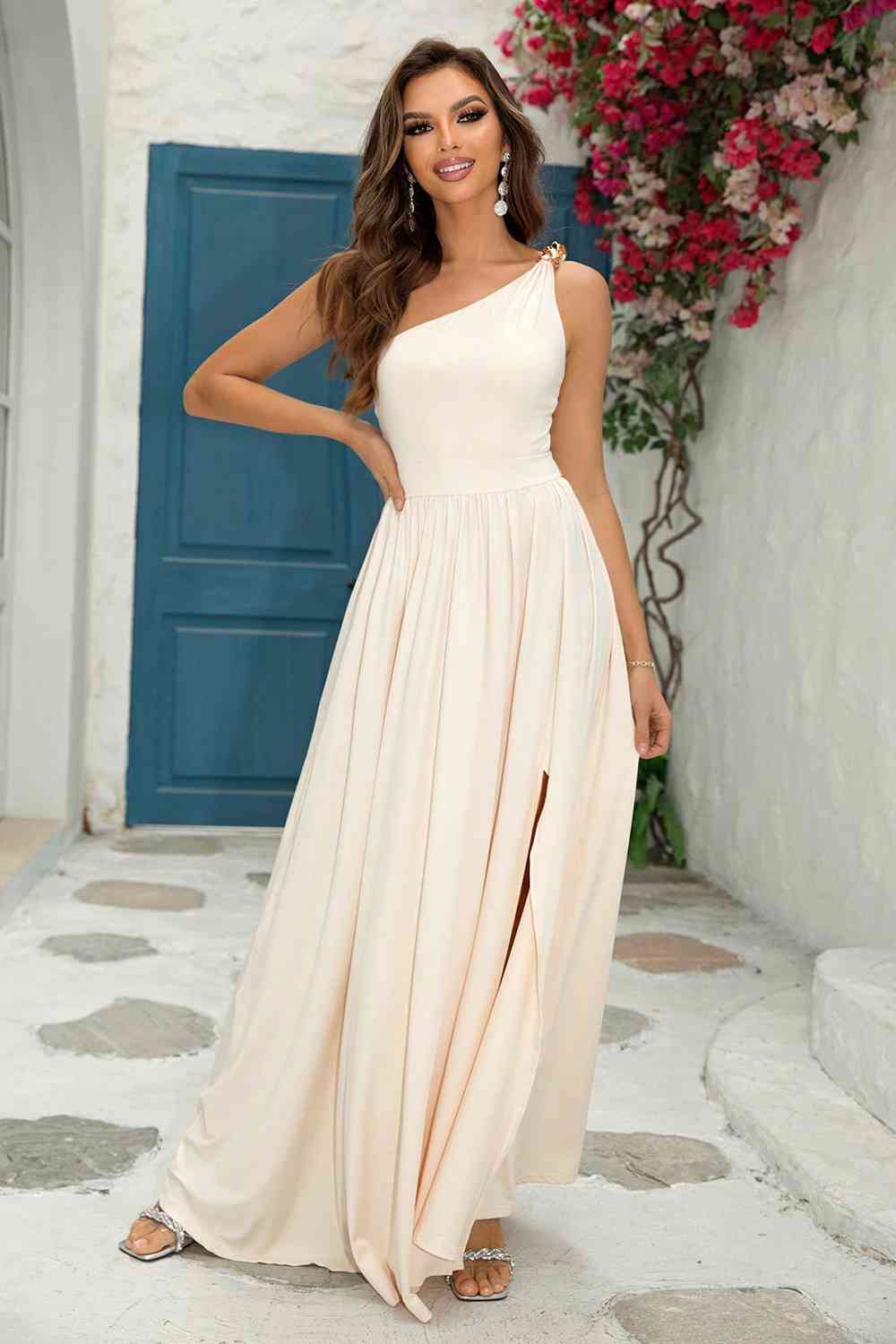 One-Shoulder Split Maxi Dress - TRENDMELO