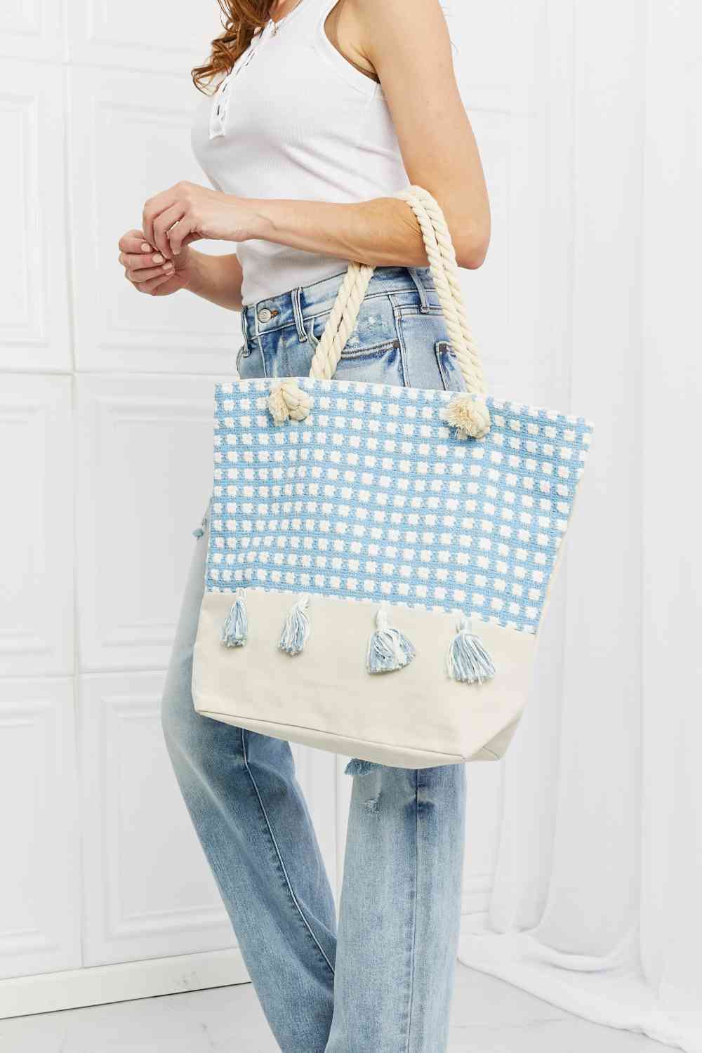 Justin Taylor Picnic Date Tassel Tote Bag - TRENDMELO