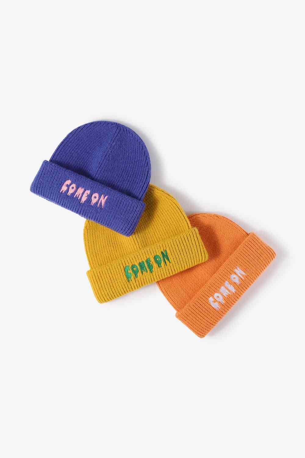 COME ON Embroidered Cuff Knit Beanie - TRENDMELO