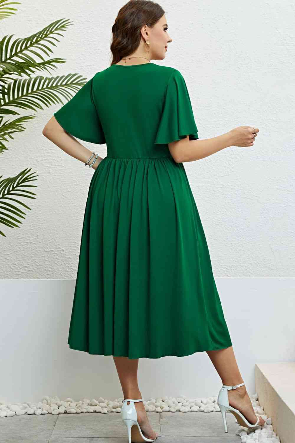 Flutter Sleeve Round Neck Dress - TRENDMELO