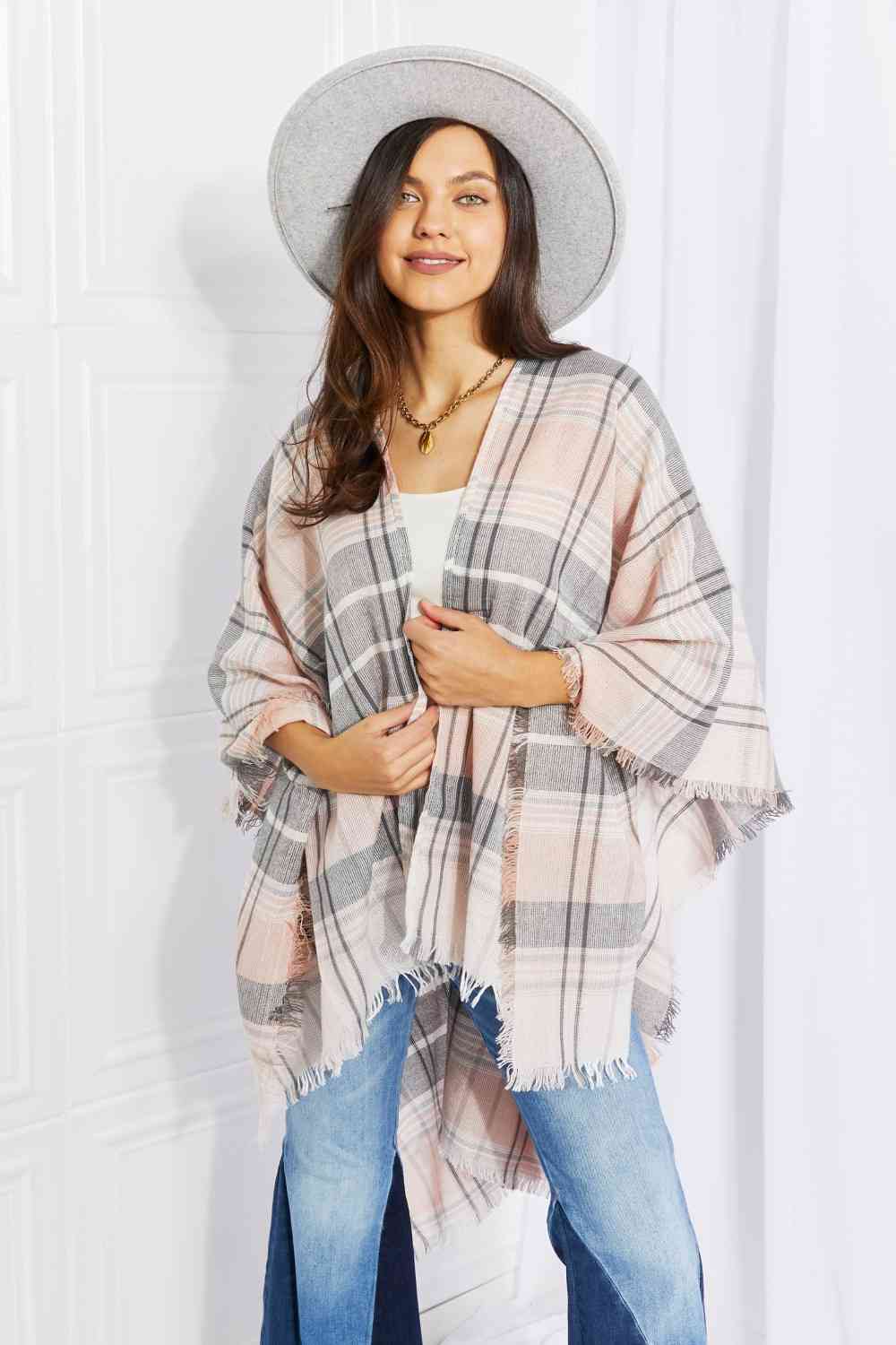 Leto Punch of Plaid Lightweight Poncho - TRENDMELO