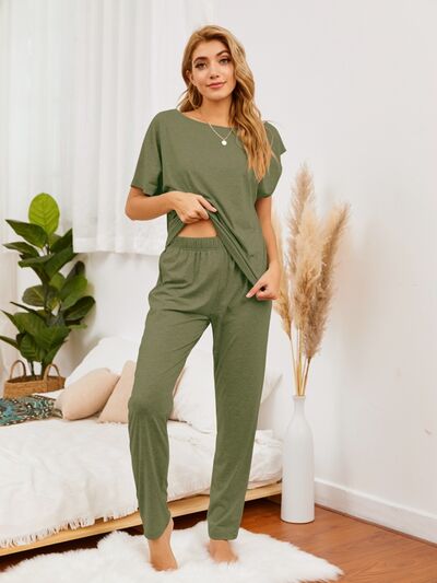 Round Neck Top and Pants Lounge Set - TRENDMELO