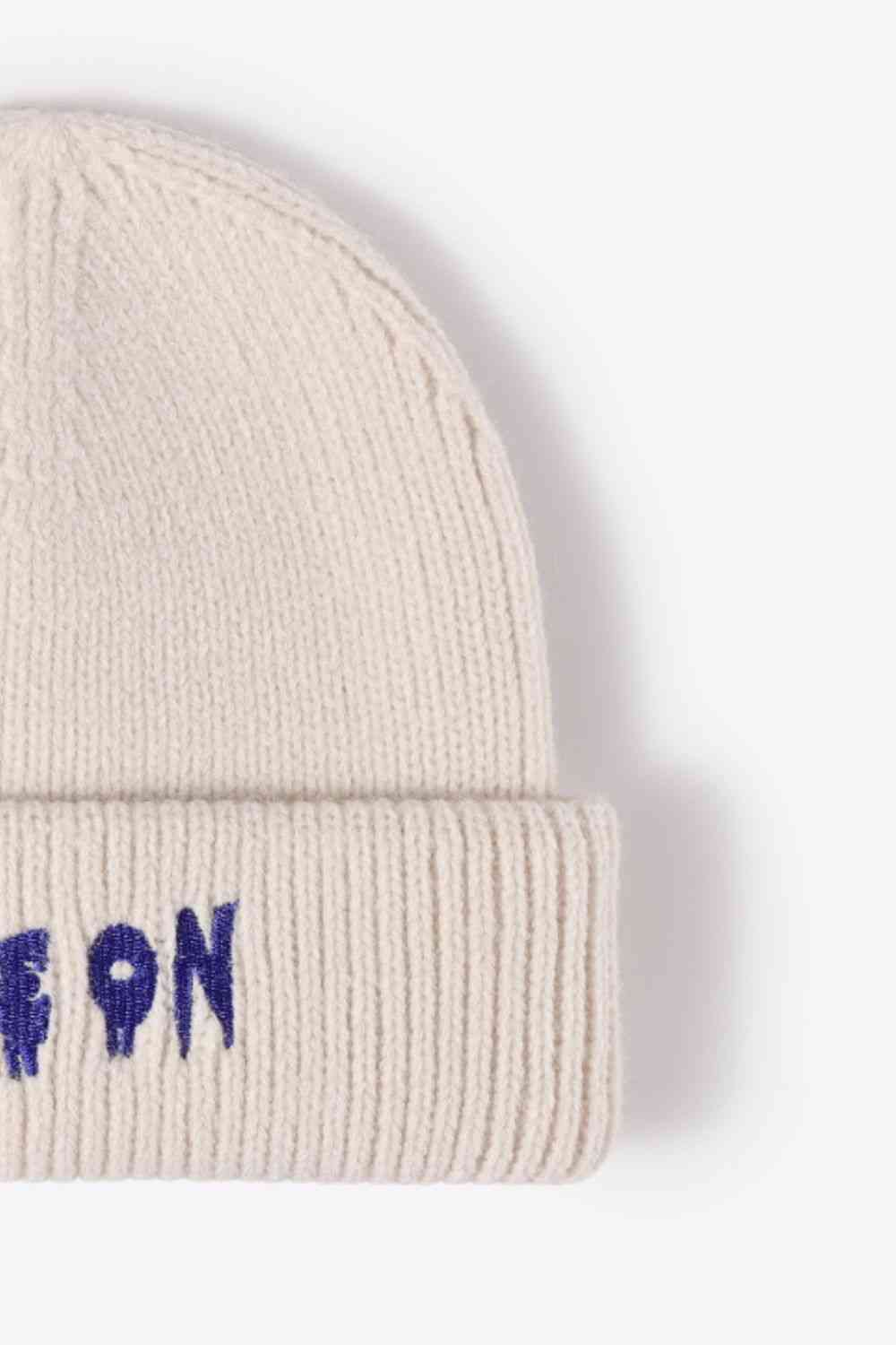 COME ON Embroidered Cuff Knit Beanie - TRENDMELO