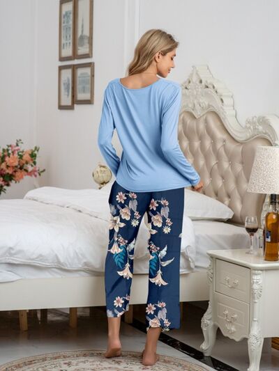Round Neck Top and Printed Pants Lounge Set - TRENDMELO