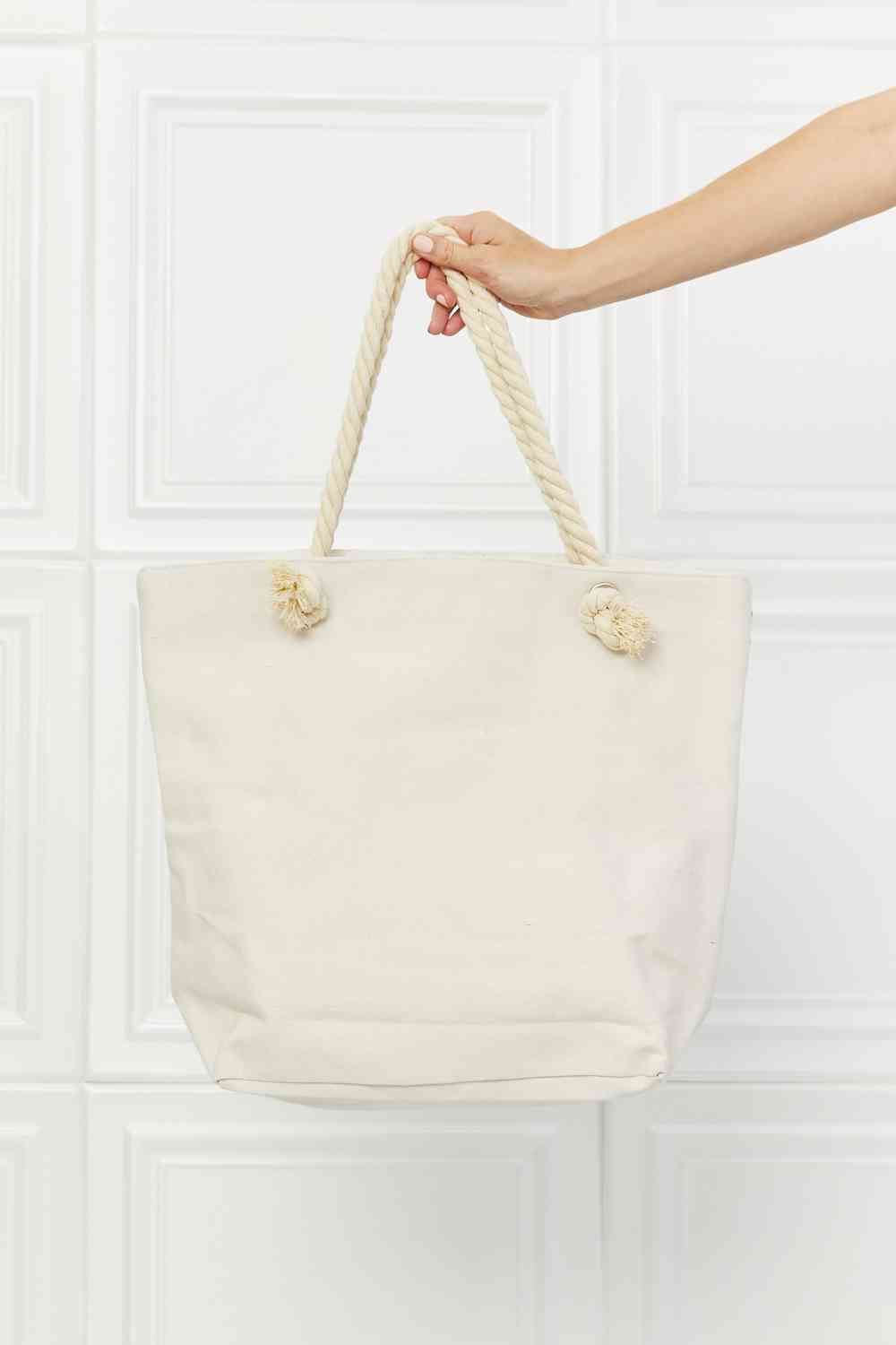 Justin Taylor Picnic Date Tassel Tote Bag - TRENDMELO