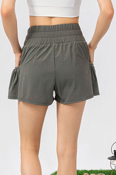 Elastic Waist Pocketed Active Shorts - TRENDMELO