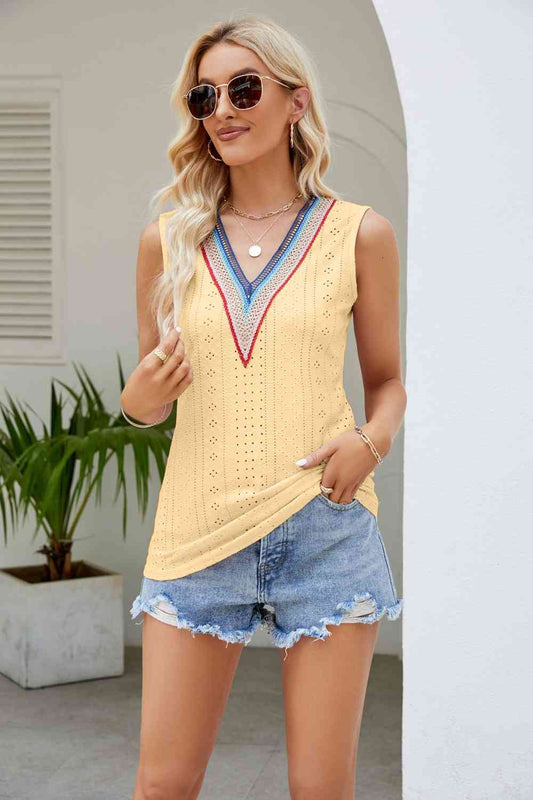 Contrast V-Neck Eyelet Tank - TRENDMELO