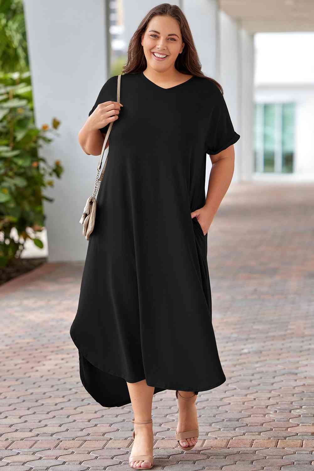 Plus Size V-Neck Short Sleeve Maxi Dress - TRENDMELO
