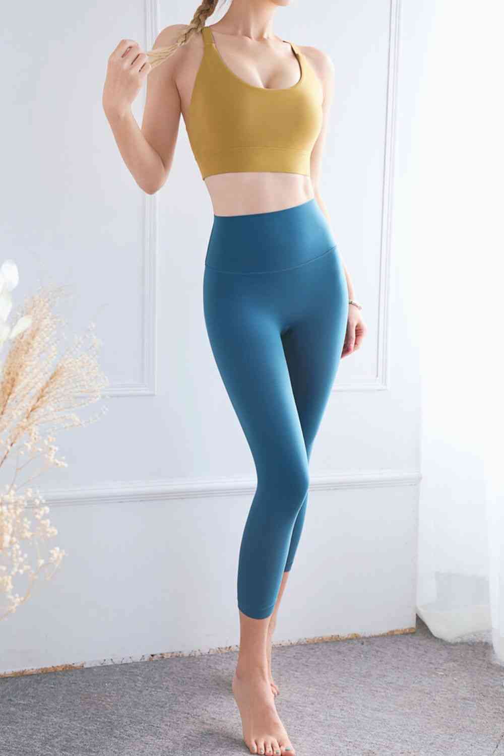 Feel Like Skin Elastic Waistband Cropped Yoga Leggings - TRENDMELO