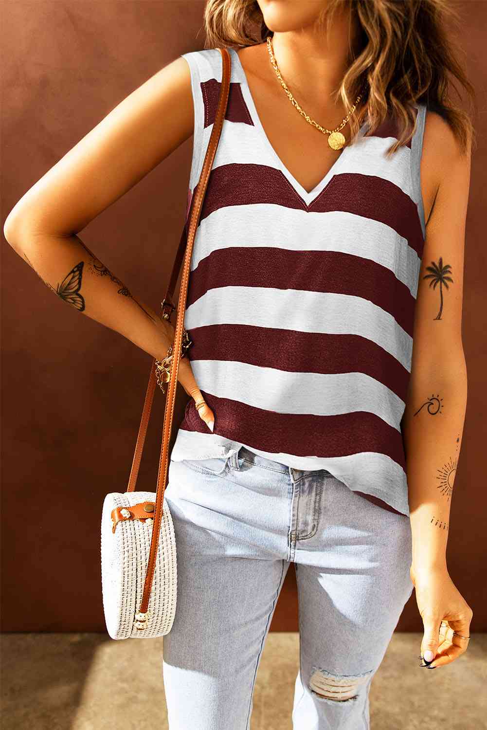 Striped V-Neck Tank - TRENDMELO