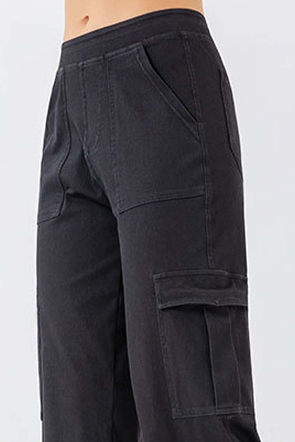 Buttoned Pocketed Long Jeans - TRENDMELO