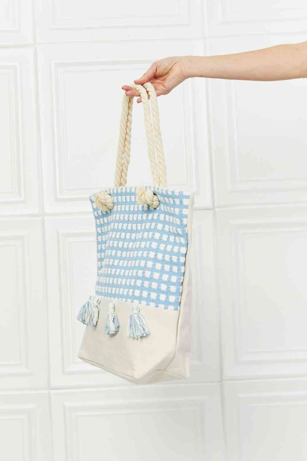 Justin Taylor Picnic Date Tassel Tote Bag - TRENDMELO