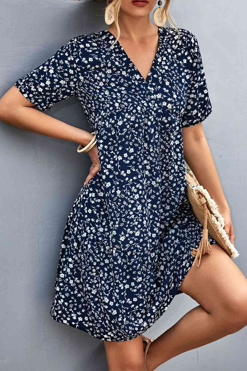 Ditsy Floral Empire Waist Plunge Short Sleeve Dress - TRENDMELO