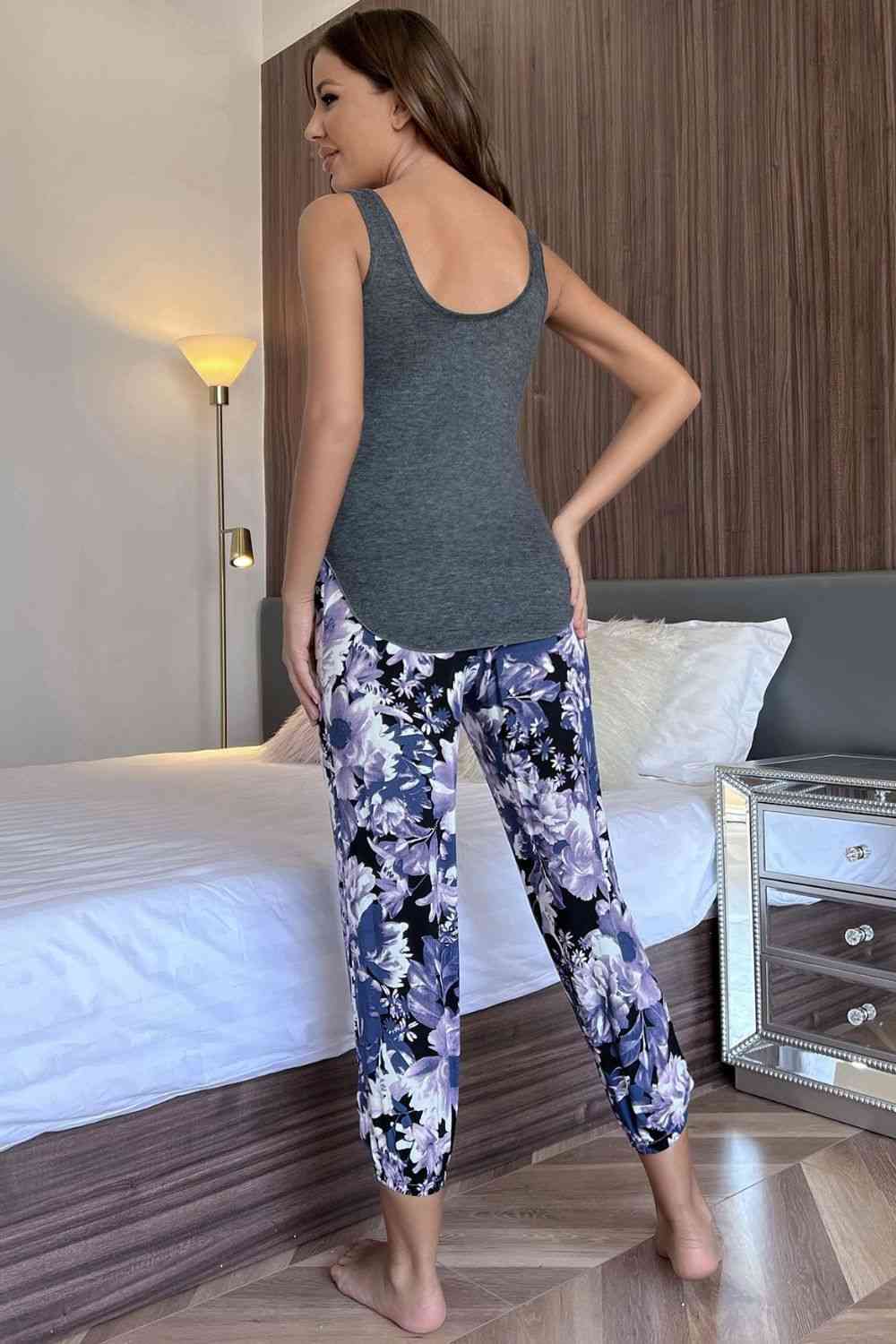 Scoop Neck Tank and Floral Cropped Pants Lounge Set - TRENDMELO