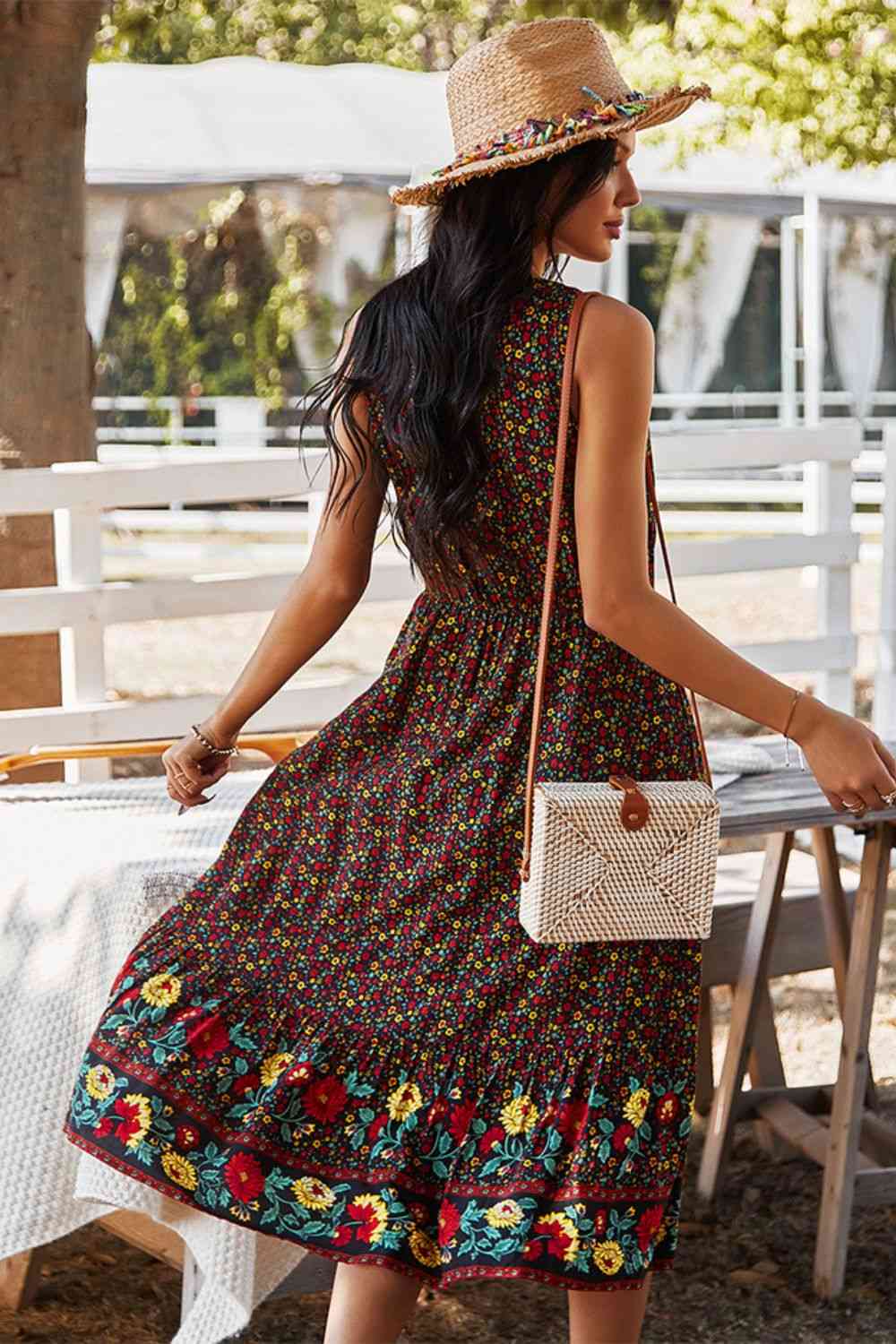 Floral Print Bohemian Style V-neck Sleeveless Midi Dress - TRENDMELO