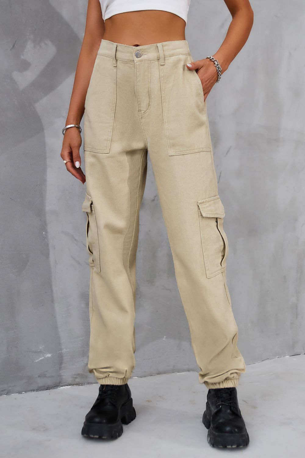 Buttoned High Waist Jeans with Pockets - TRENDMELO